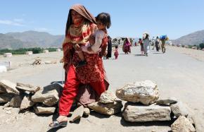Flieeing the Swat Valley during the Pakistani military's offensive