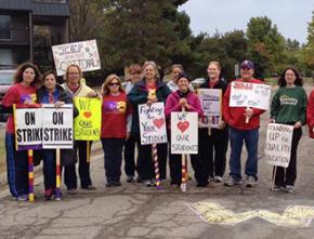 Reynoldsburg teachers on the picket line